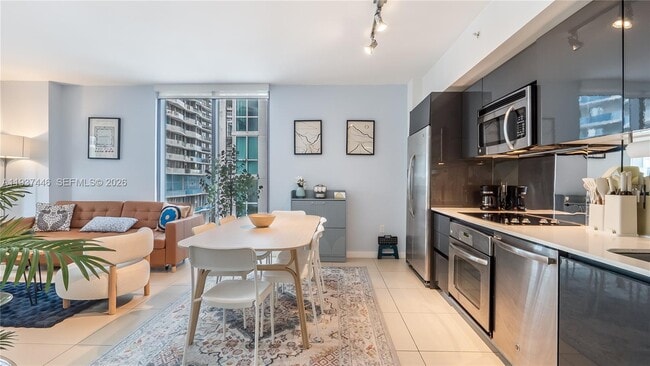 Building Photo - 31 SE 6th St