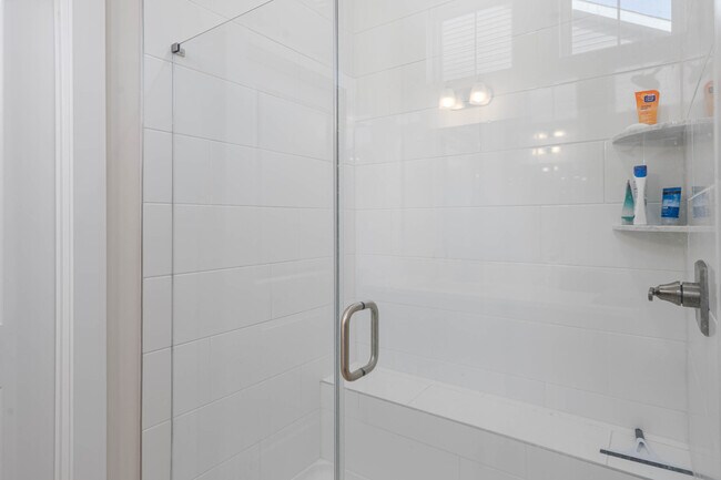 Building Photo - 31080 Silver Maple Dr