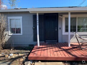 Building Photo - Beautiful Cottage Style Home