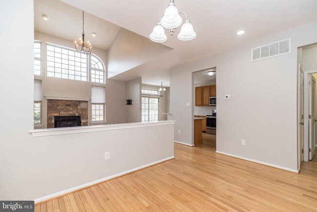 Building Photo - 5128 Barness Ct