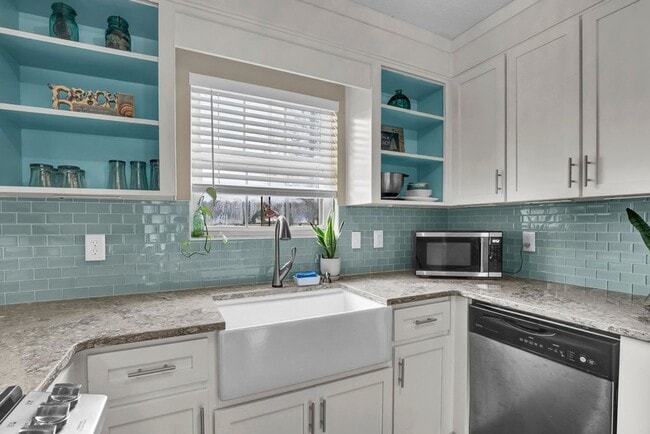 Building Photo - 1714 Old Folkstone Rd