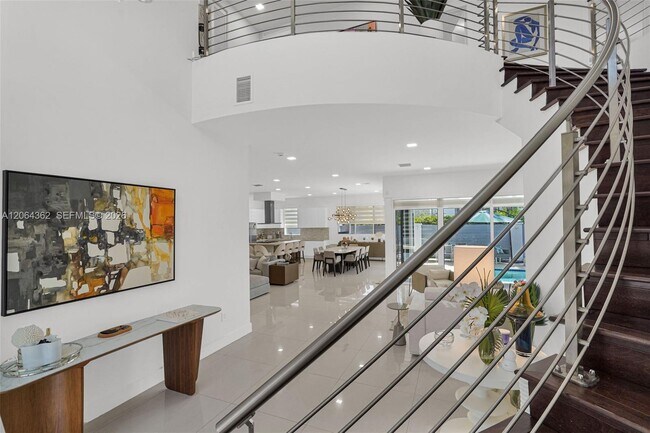 Building Photo - 7509 NW 99th Ave