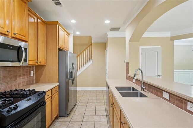 Building Photo - 2548 Gadsen Walk NW