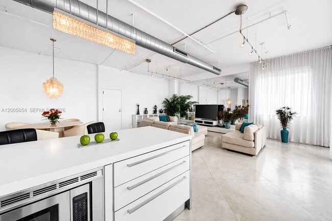 Building Photo - 2001 S Biscayne Blvd