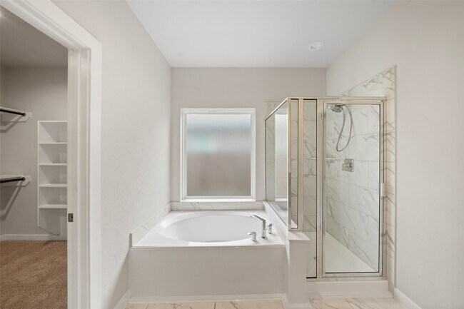 Building Photo - 13015 Braelich Loch Dr
