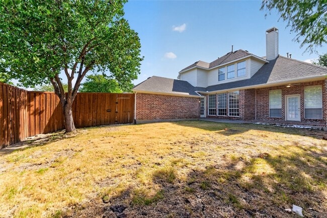 Building Photo - 3731 Charter Dr