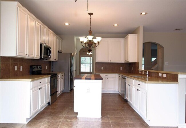Building Photo - 2502 Elkhorn Ranch Rd