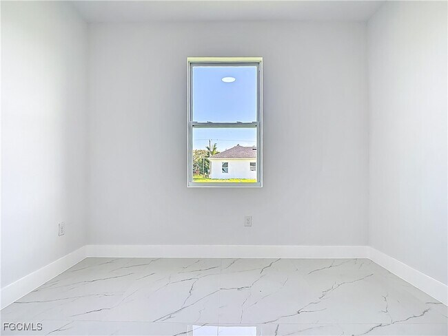 Building Photo - 5001 Bywood St