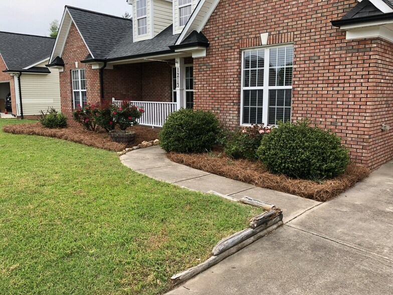 Building Photo - 1213 Pressley Downs Dr SE