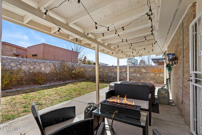 Building Photo - 3504 Blue Grove Ln