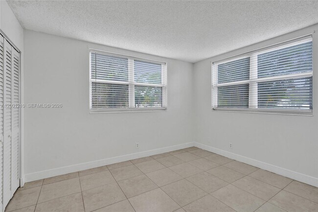 Building Photo - 3051 NW 46th Ave