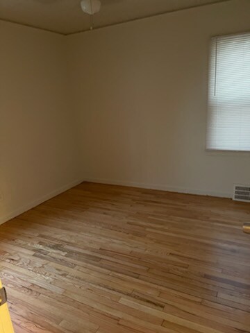 Building Photo - 253 W Chesterfield St