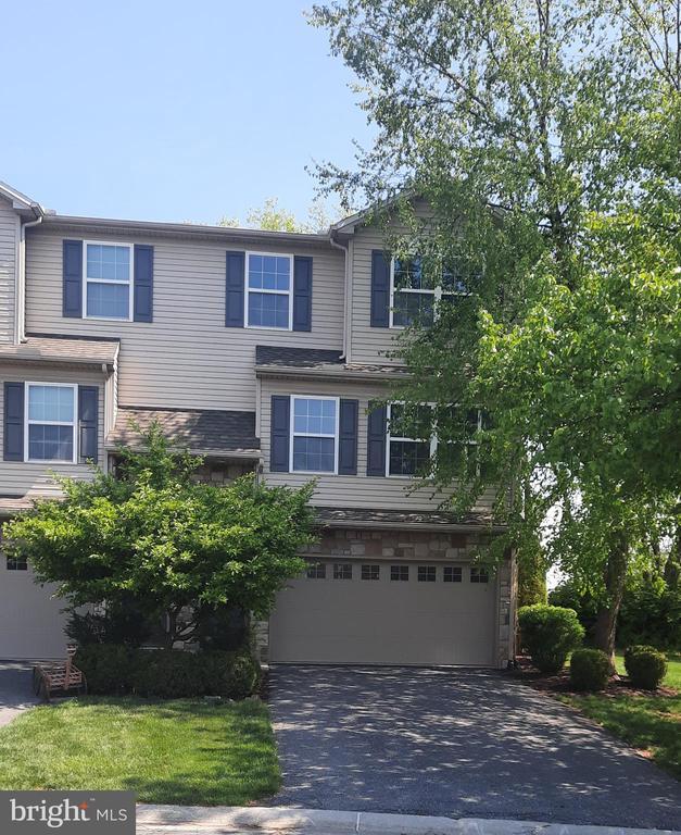 Building Photo - 325 Antilles Court