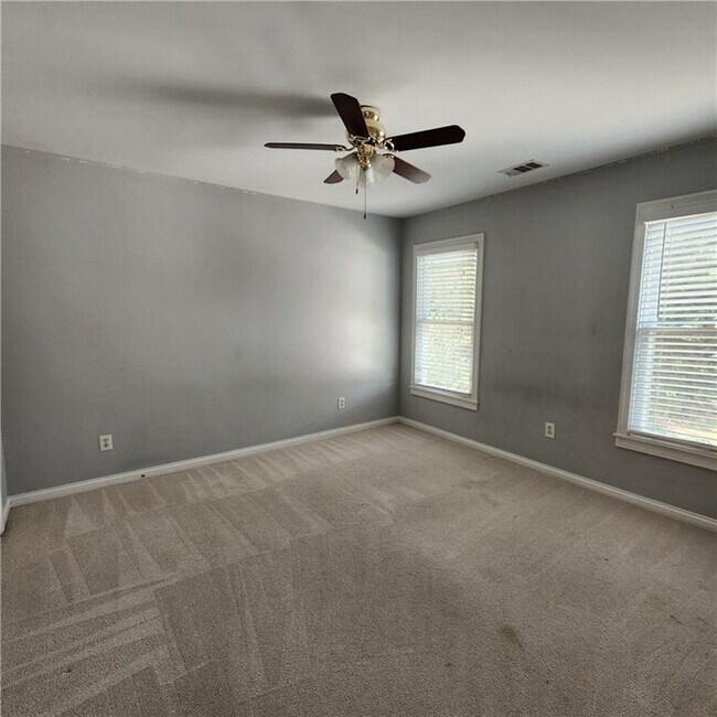 Building Photo - 969 Light House Way