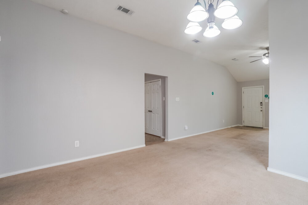 Building Photo - 15154 Elstree Dr