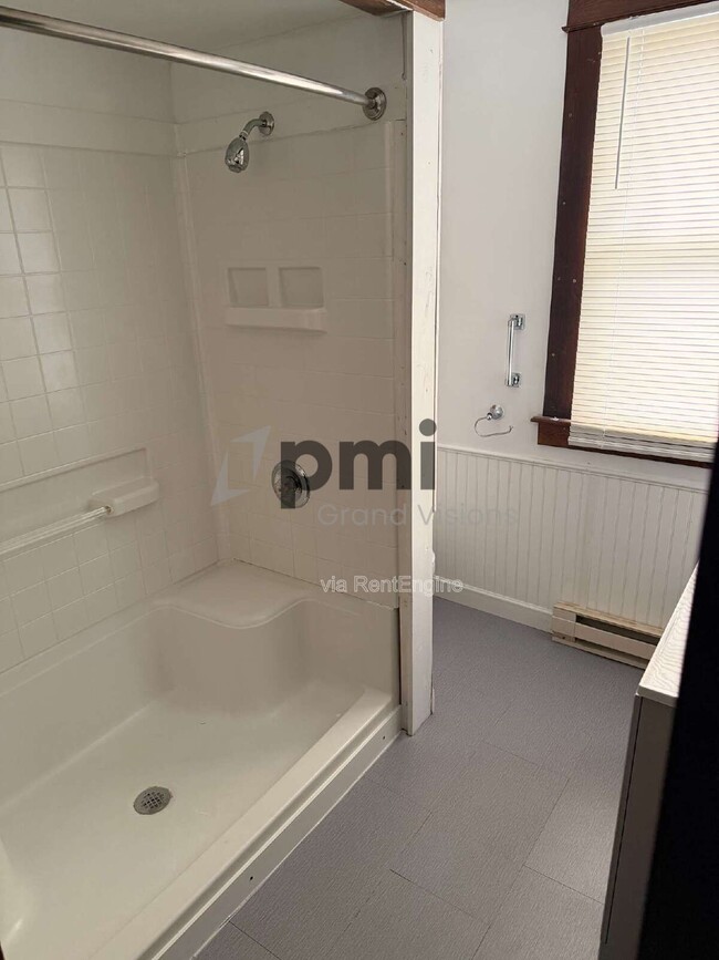 Building Photo - 1803 Madison Ave