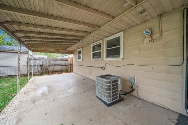 Building Photo - Affordable 3-Bedroom Home with Covered Pat...