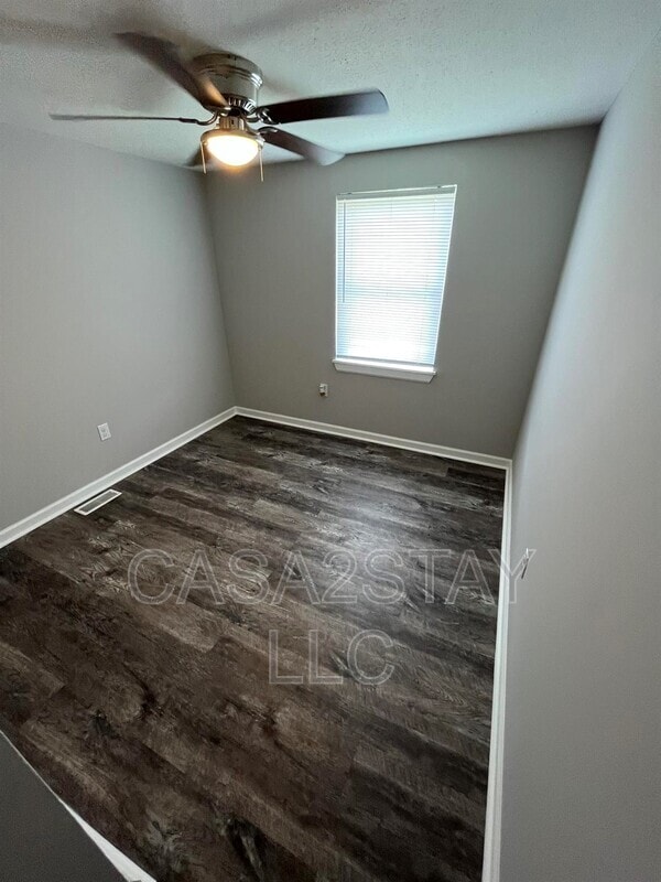 Building Photo - 4807 Saddlebrook Ln