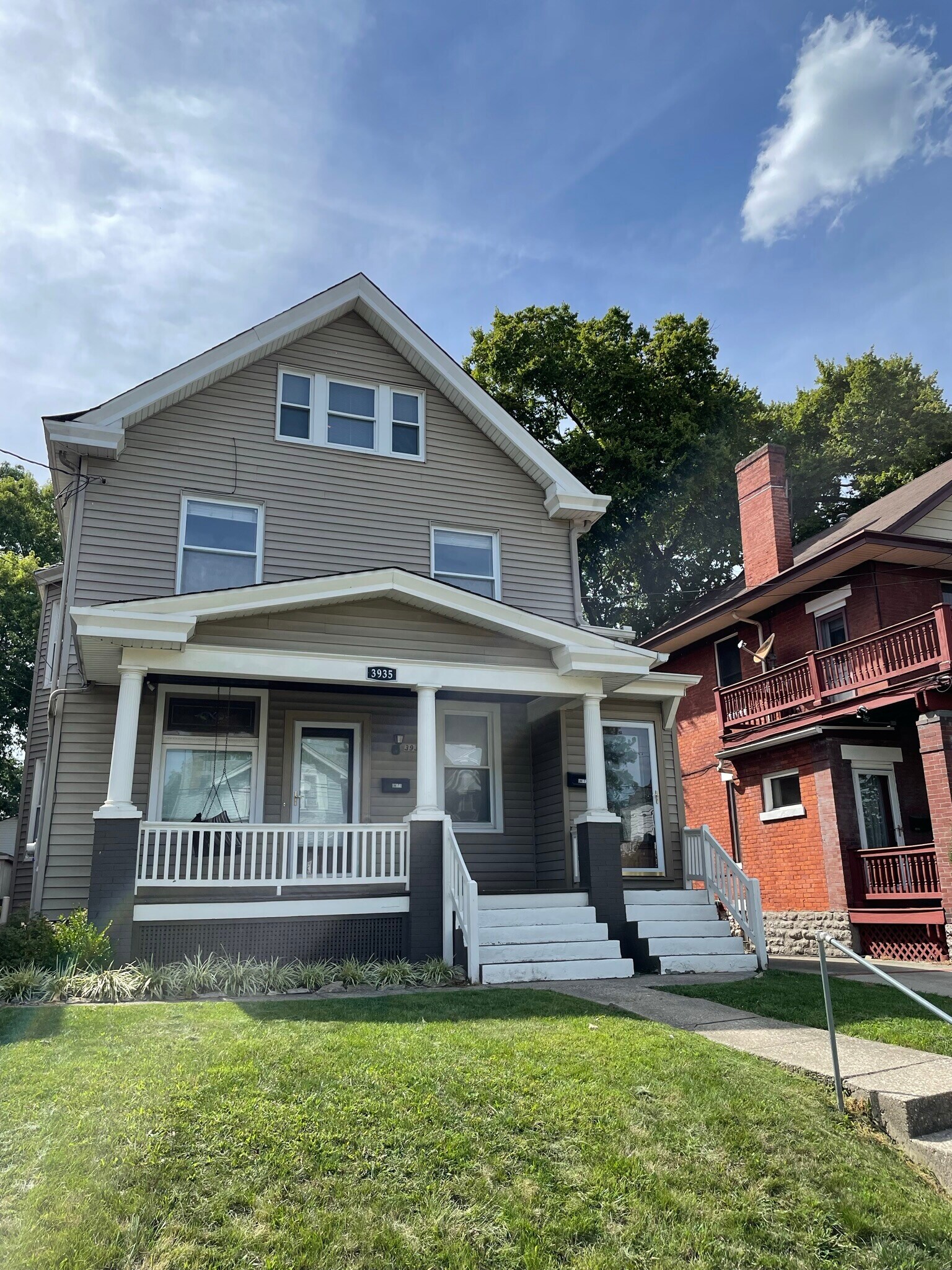 Outside - 3935 Burwood Ave