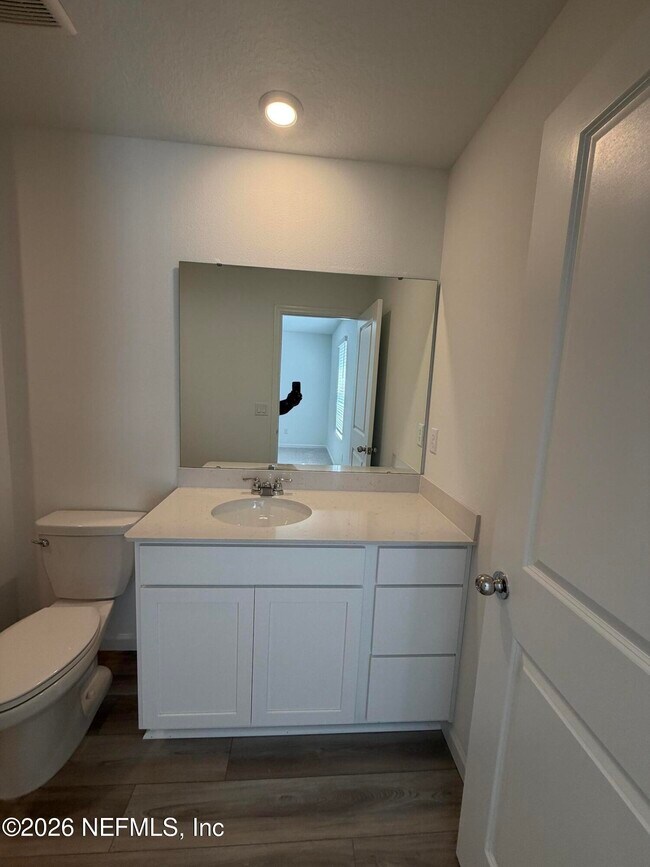 Building Photo - 3978 Mid Century St