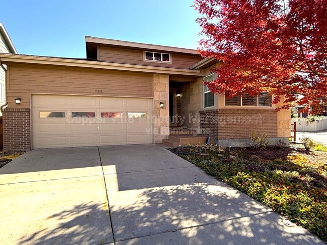 Building Photo - 900 Treece St