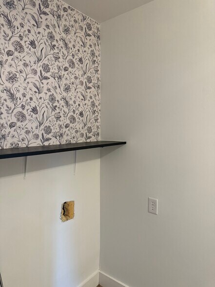 Washer and Dryer hook up - 4795 US Highway 68 W
