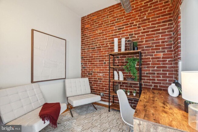 Building Photo - 1714 Memphis St