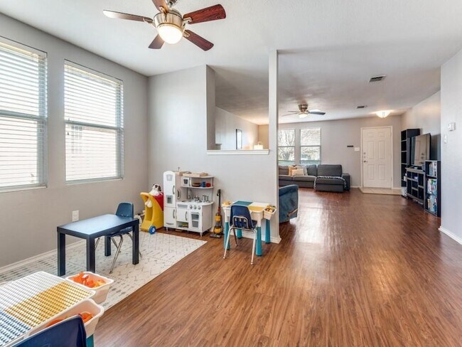 Building Photo - 8406 Beachplum Way