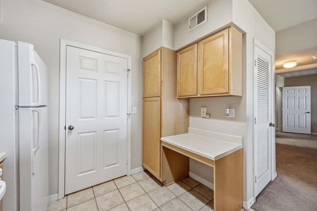 Building Photo - 1195 Villagio Cir