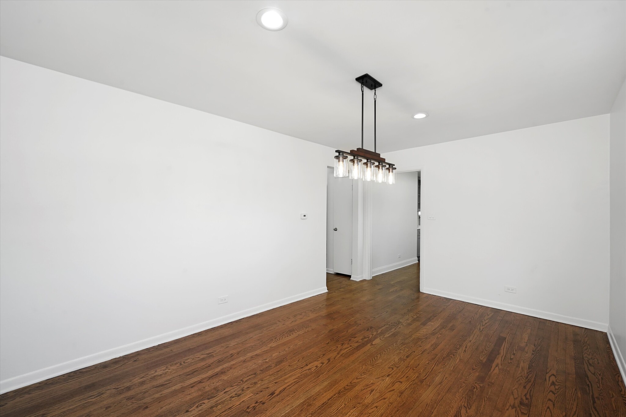 Building Photo - 7056 N Rockwell St