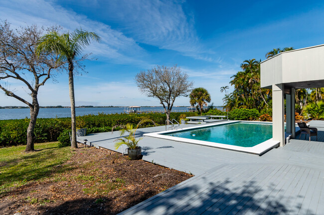 Building Photo - 722 Loggerhead Island Dr