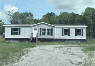 Building Photo - FOR RENT