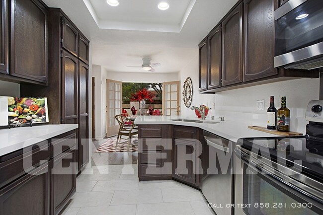 Building Photo - 11816 Bernardo Terrace