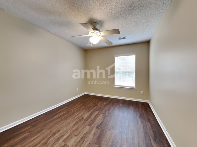 Building Photo - 96 Blue Jasmine Ln