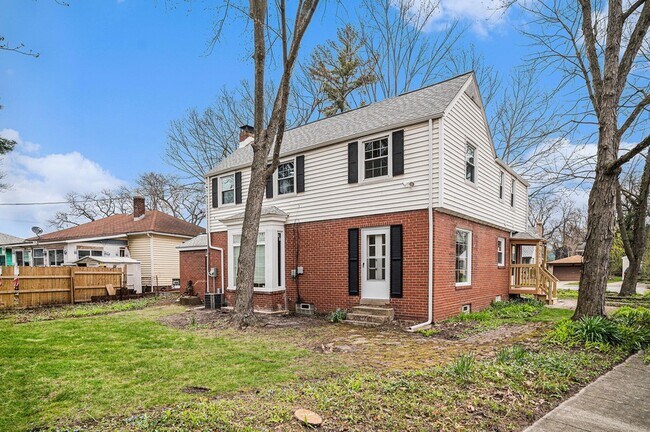 Building Photo - 138 N Howard Ct