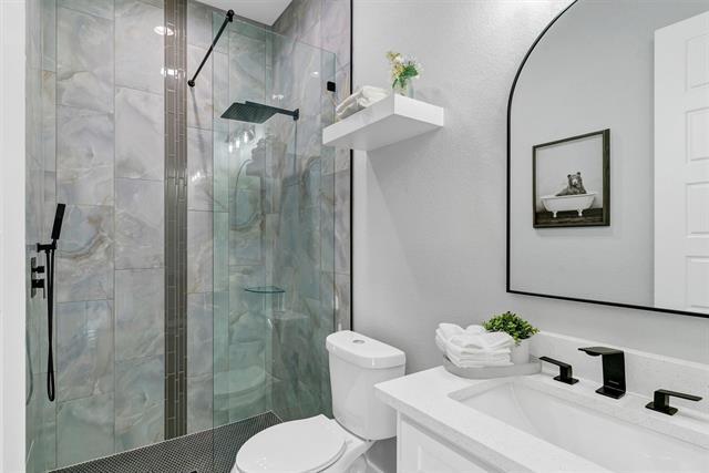 Building Photo - 520 Highview Ct