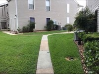 Building Photo - Townhome Close to Lake Conroe