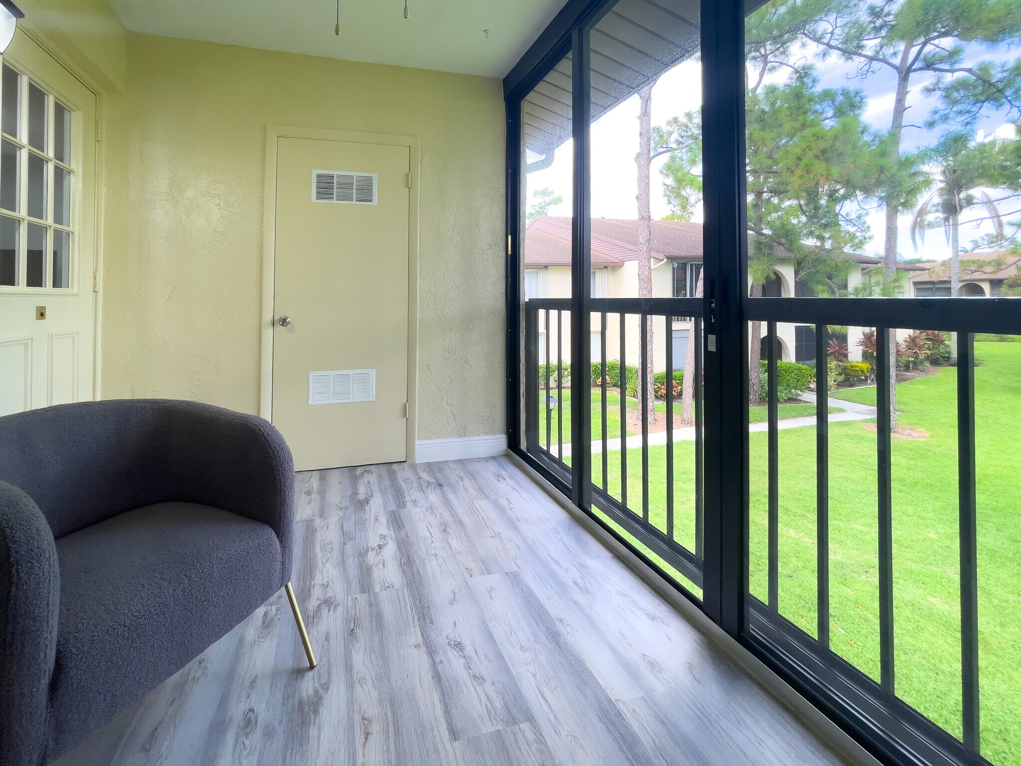 Building Photo - 340 Knotty Pine Cir