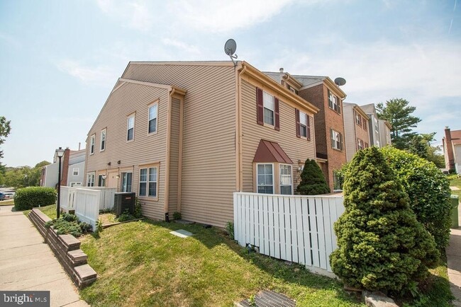 Primary Photo - 11400 Appledowre Way