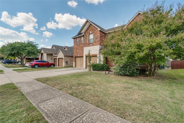 Building Photo - 601 Port Royale Way