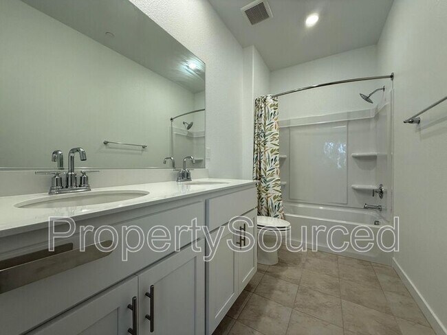 Building Photo - 1753 Lacey Ave