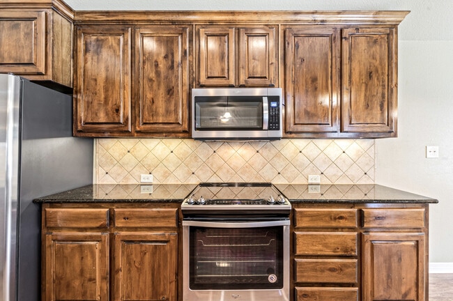 Building Photo - 1617 Shadow Canyon Dr