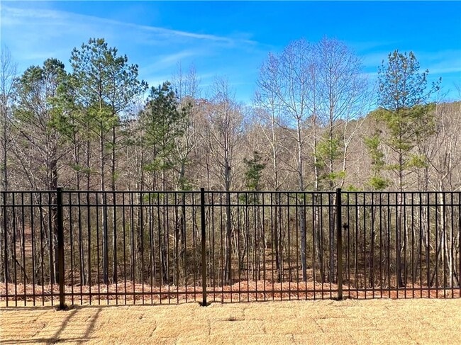 Building Photo - 3347 Goodwin Pk