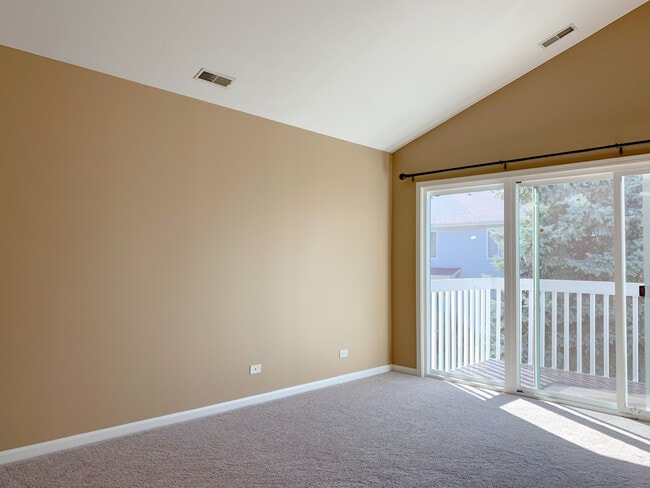 Building Photo - 2905 Stonewater Dr