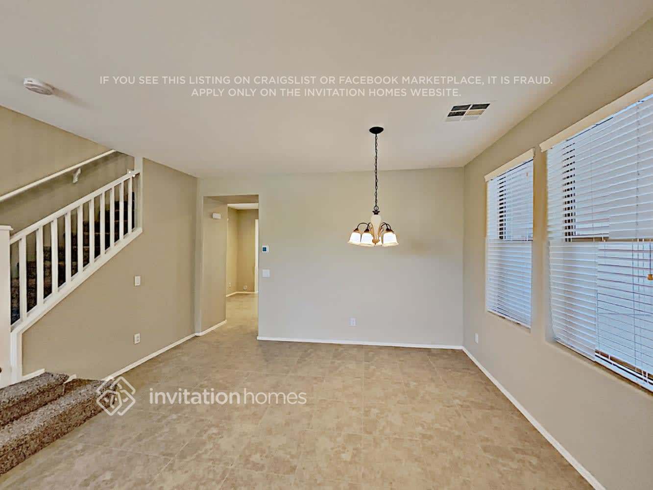 Building Photo - 3351 E Oakland St