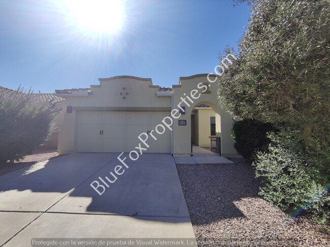 Primary Photo - 1125 W Versilia Dr