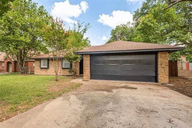 Building Photo - 813 Green Pastures Dr
