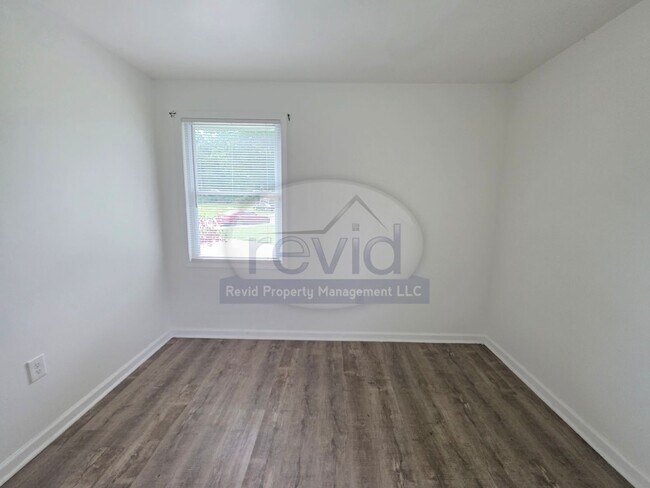 Building Photo - 839 Pearce St