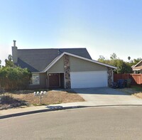 Building Photo - 478 Nightingale St
