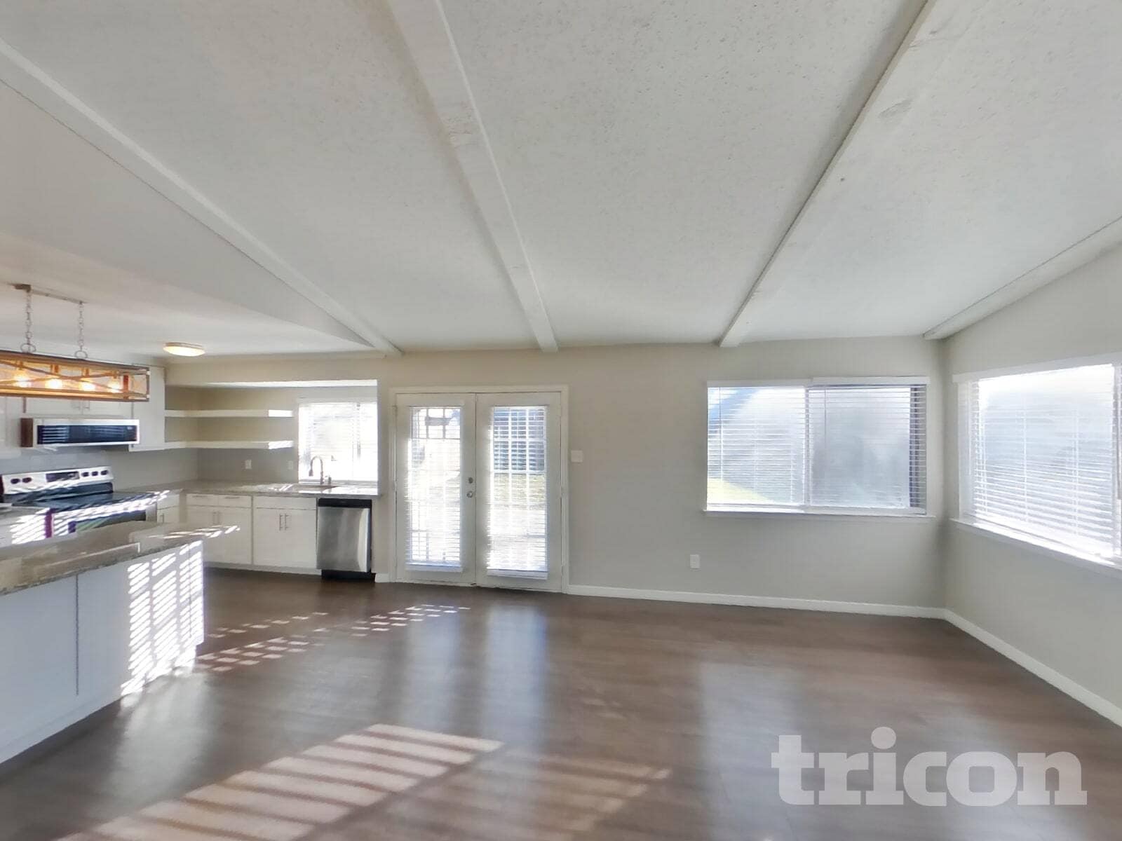 Building Photo - 2128 Placid Dr